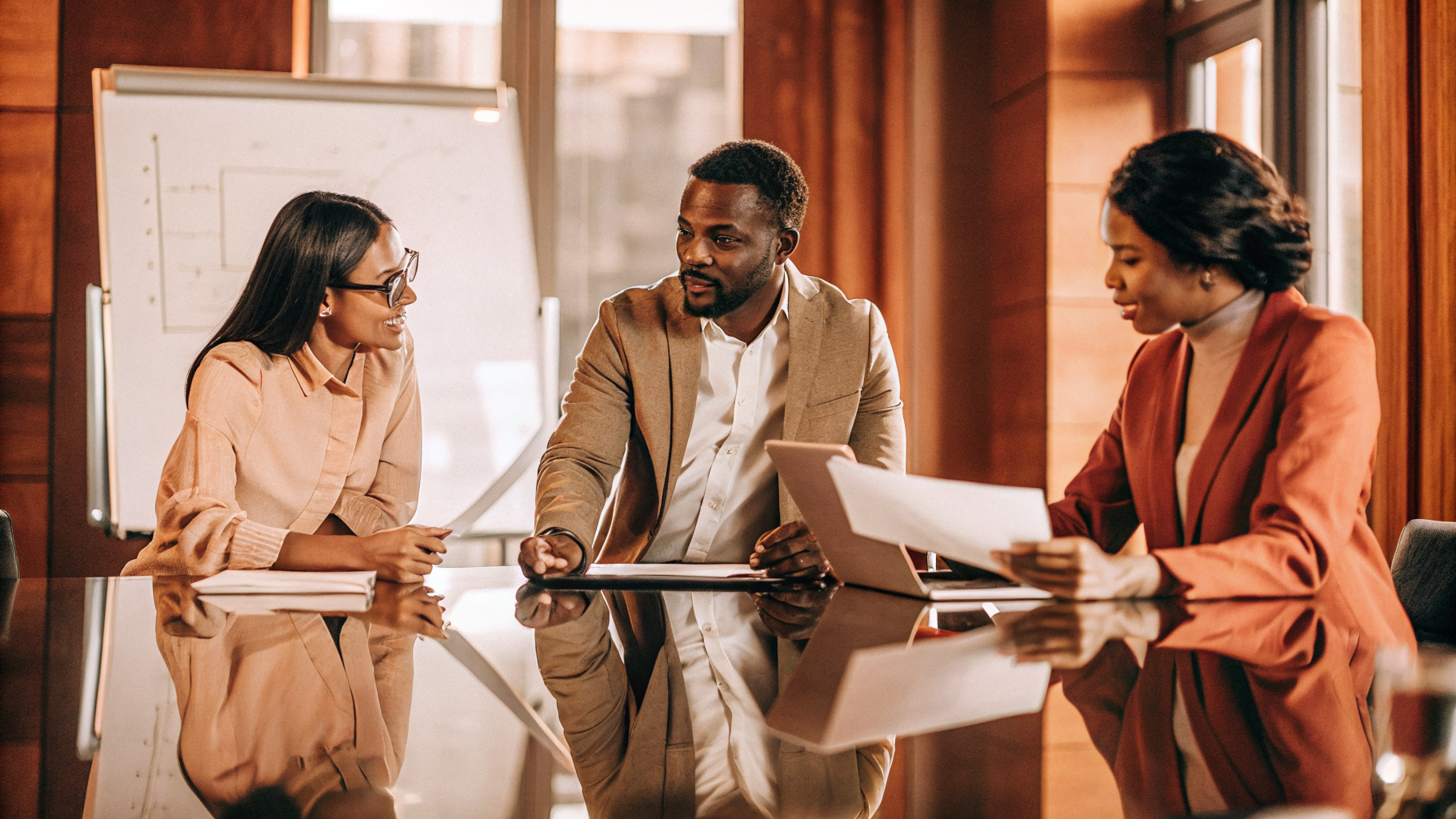 4-best-practices-for-effective-investment-bank-compliance